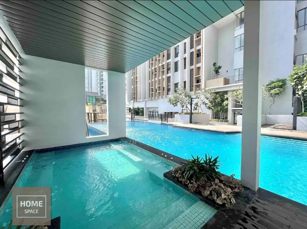 Cosy Sky Tree 5 Min Walk To Aeon Bukit Indah Jb Legoland Exclusive Room Suite By Homespace Johor Bahru Malasia