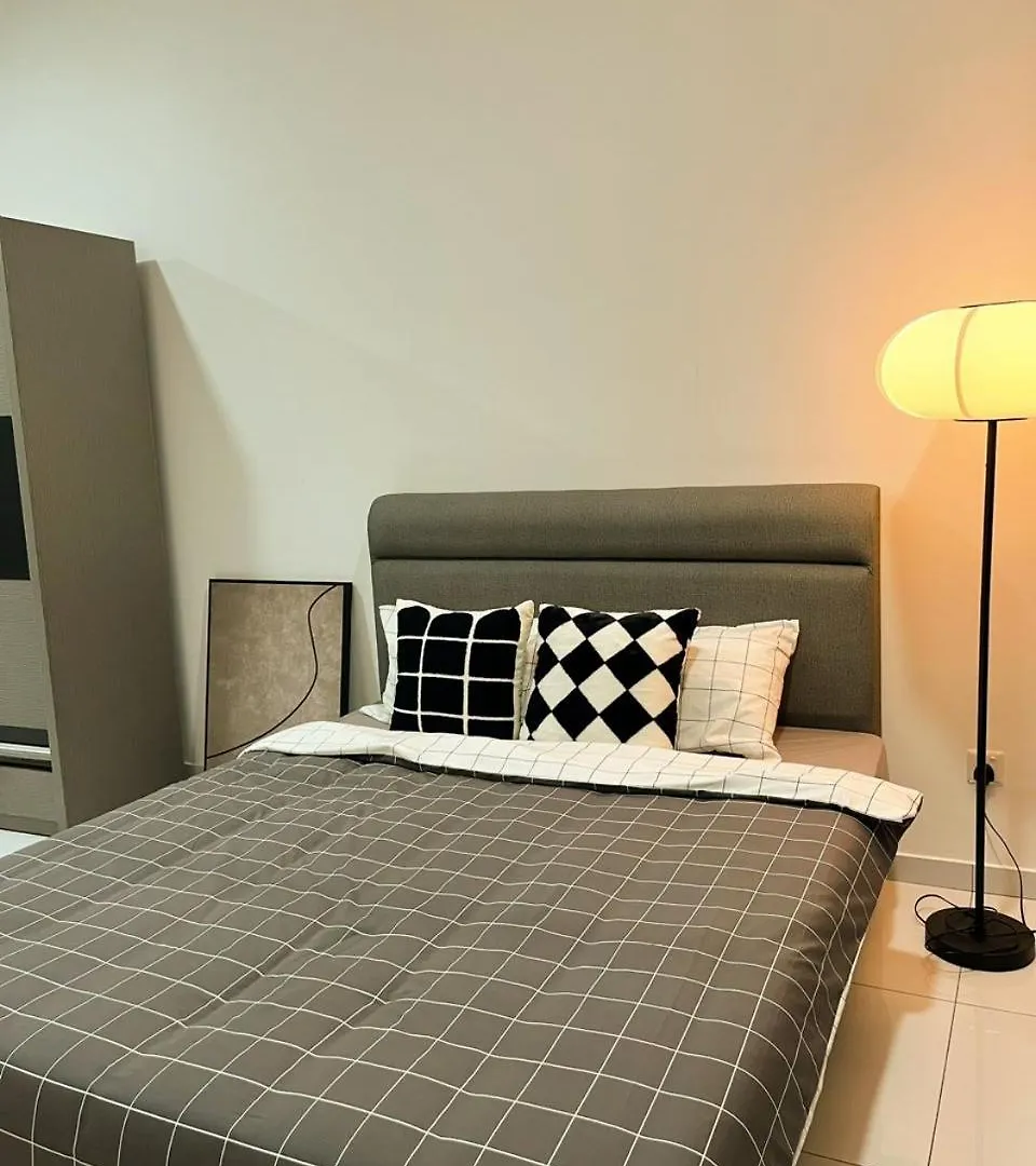 Cosy Sky Tree 5 Min Walk To Aeon Bukit Indah Jb Legoland Exclusive Room Suite By Homespace Johor Bahru