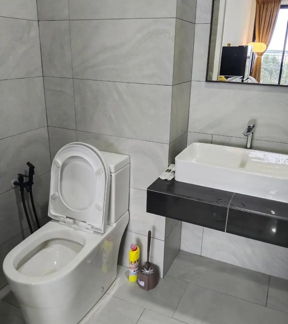 Cosy Sky Tree 5 Min Walk To Aeon Bukit Indah Jb Legoland Exclusive Room Suite By Homespace Johor Bahru 0*,