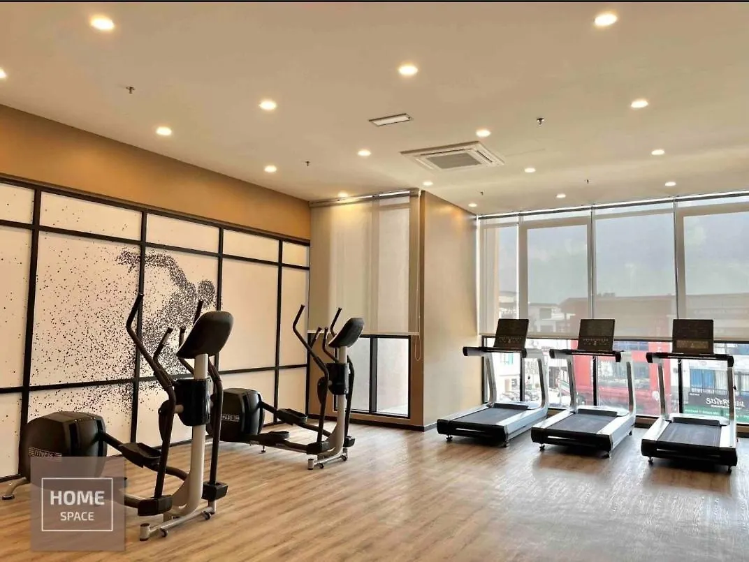 Cosy Sky Tree 5 Min Walk To Aeon Bukit Indah Jb Legoland Exclusive Room Suite By Homespace Джохор-Бару Апартаменты