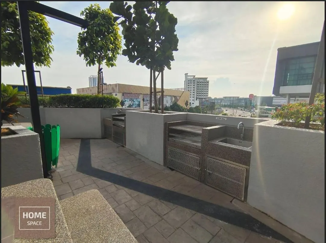 Cosy Sky Tree 5 Min Walk To Aeon Bukit Indah Jb Legoland Exclusive Room Suite By Homespace Джохор-Бару 0*,  Малайзия